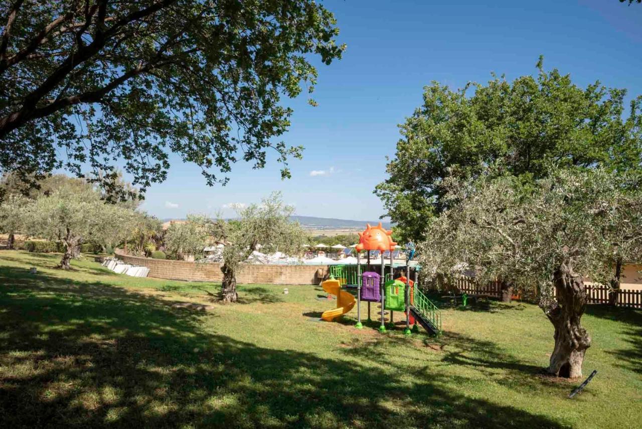 Oasimaremma Village Scarlino Bagian luar foto